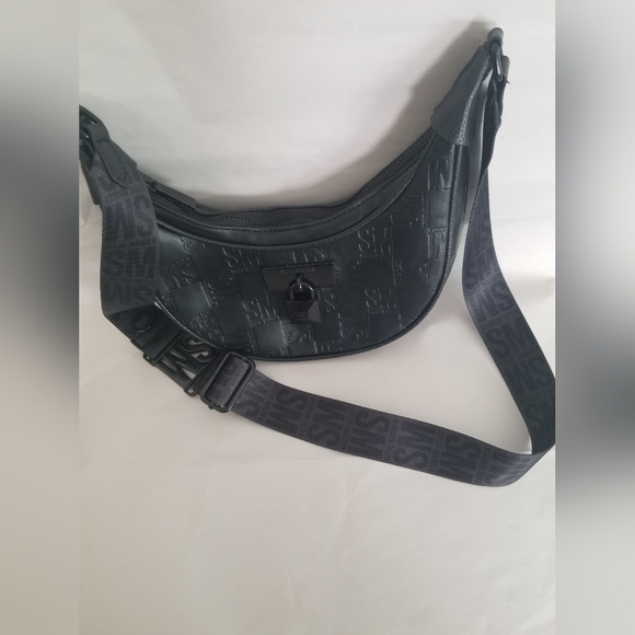 ❌ Sold ❌ Steve Madden crossbody bag - Picture 3 of 6